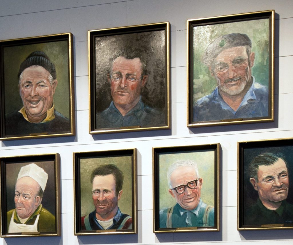 Elliott Art Gallery – Home from the Sea